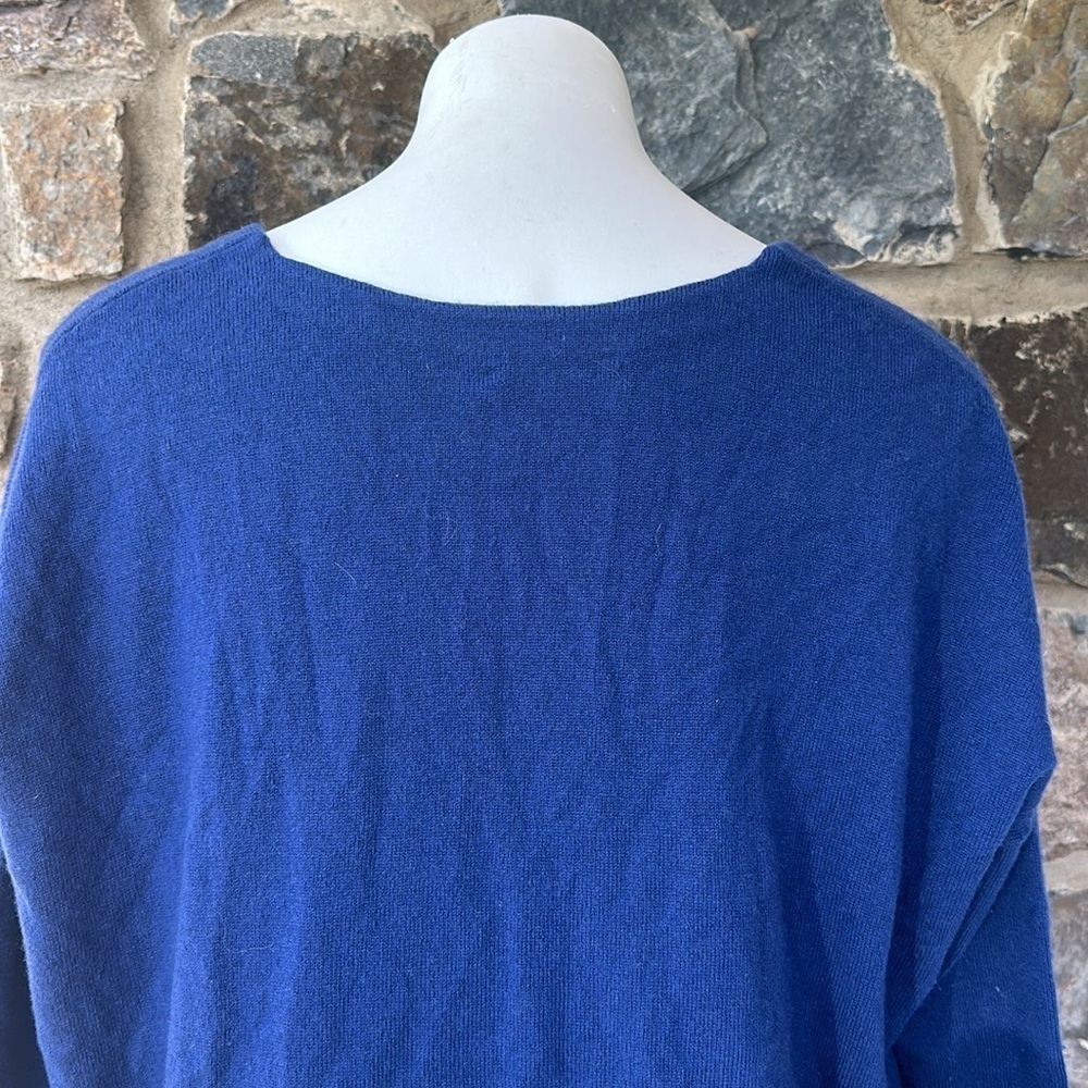 Vineyard Vines Oversized Striped V-Neck Poncho Sweater in Navy & Gray Size XS - Picture 11 of 12